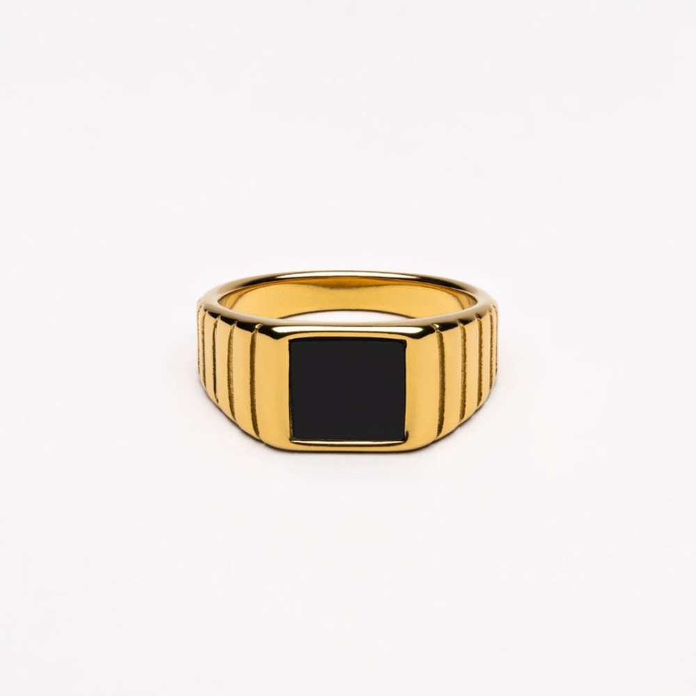 Atolea “Kaya” Onyx Ring size 6